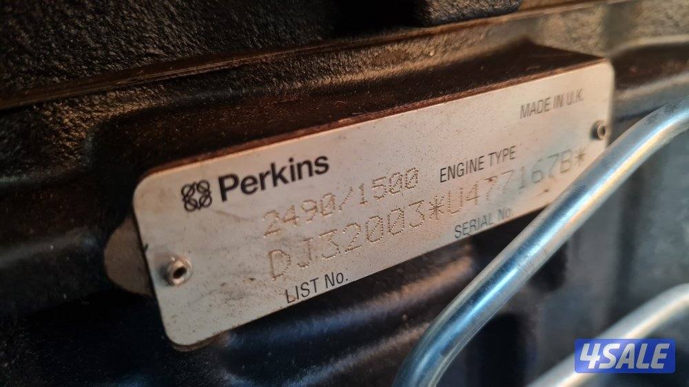 للبيع مكينة ديزل كبيره بيركنز ٢٤ كيلو واط.. ٣٠ kva3