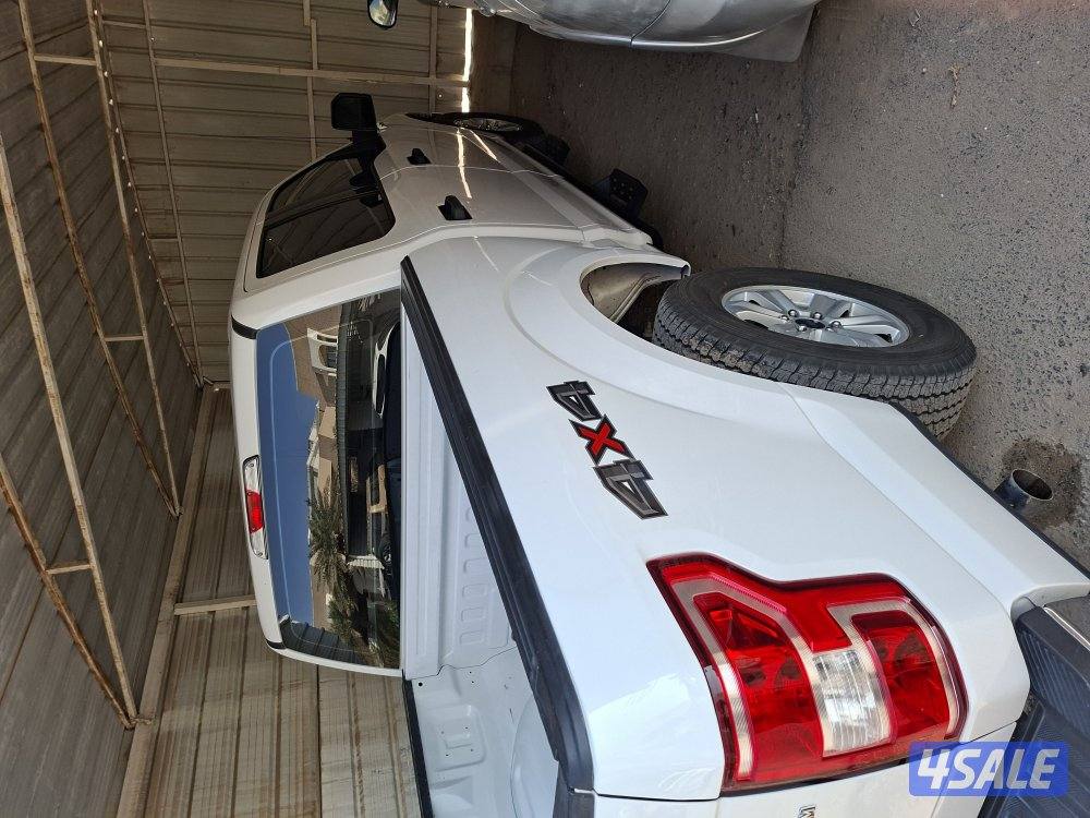 للبيع وانيت فورد موديل ٢٠٢٠ تواير جدد ماشي ١٠٣٠٠٠ ميه وثلاث ألاف1