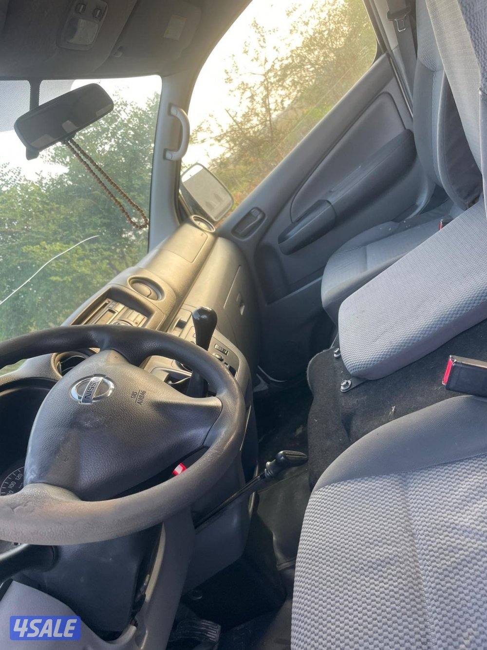 للبيع باص م 2014 نيسان ركّاب سقف عالي بحاله ممتازه3