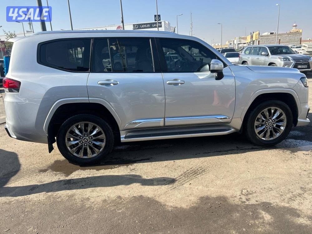 تويوتا لاند كروزر GX.R AEROs
 twin turbo.V6
موديل 20232