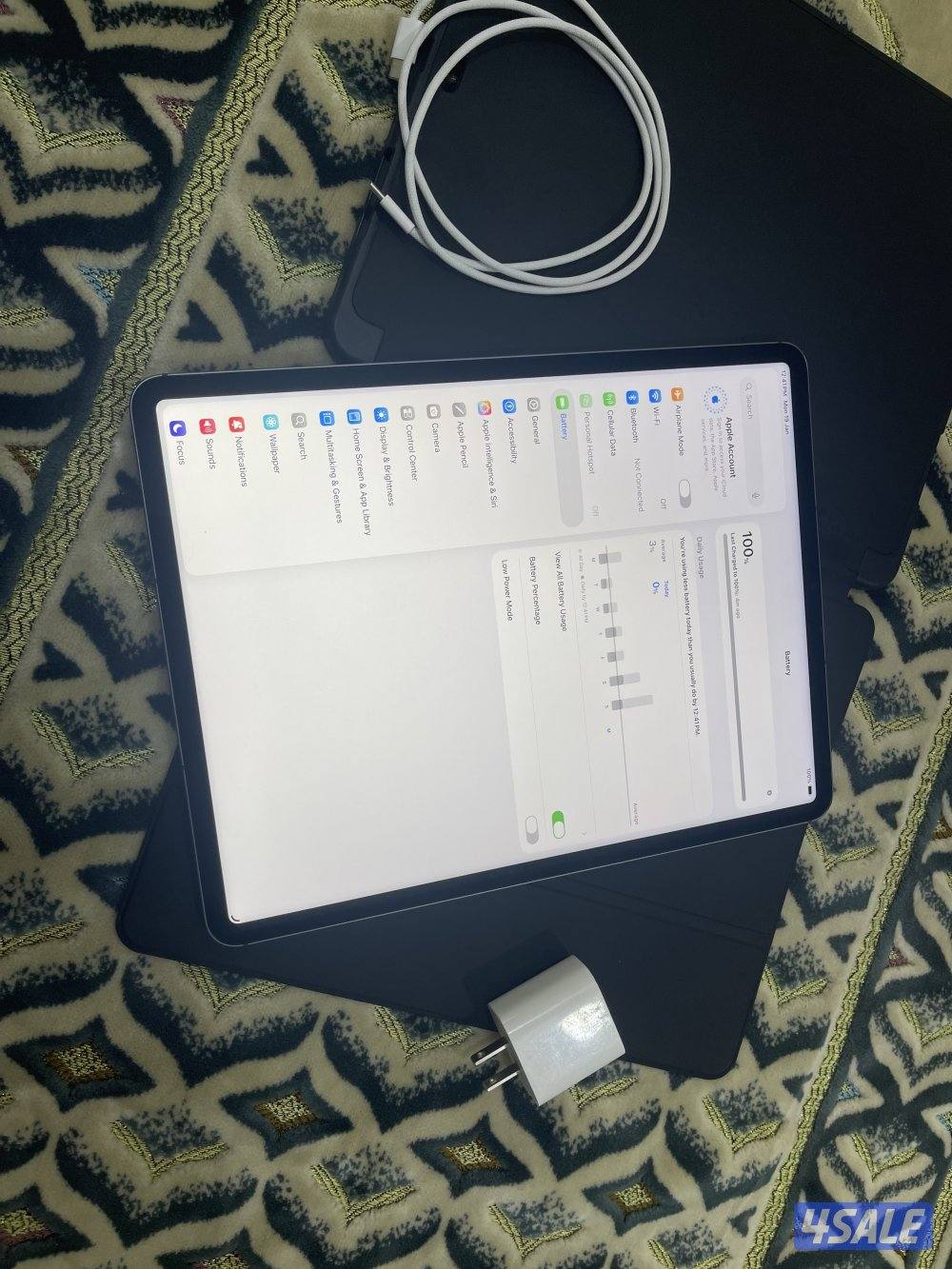 ايباد ابل برو 12.9 انش 256 قيقا بطارية 92 نظيف مو مصلح مع كفر وشحن6