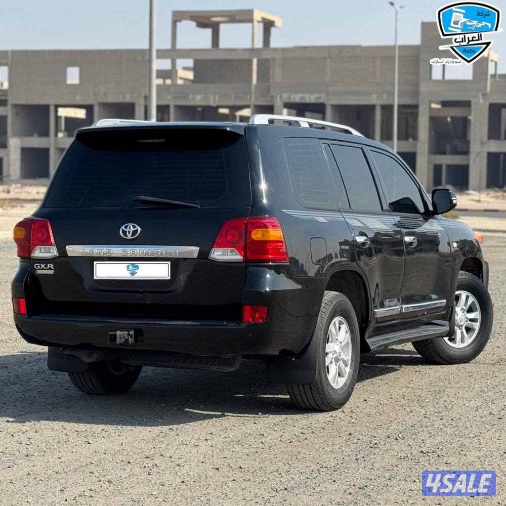 لاندكروزر GXR  201010