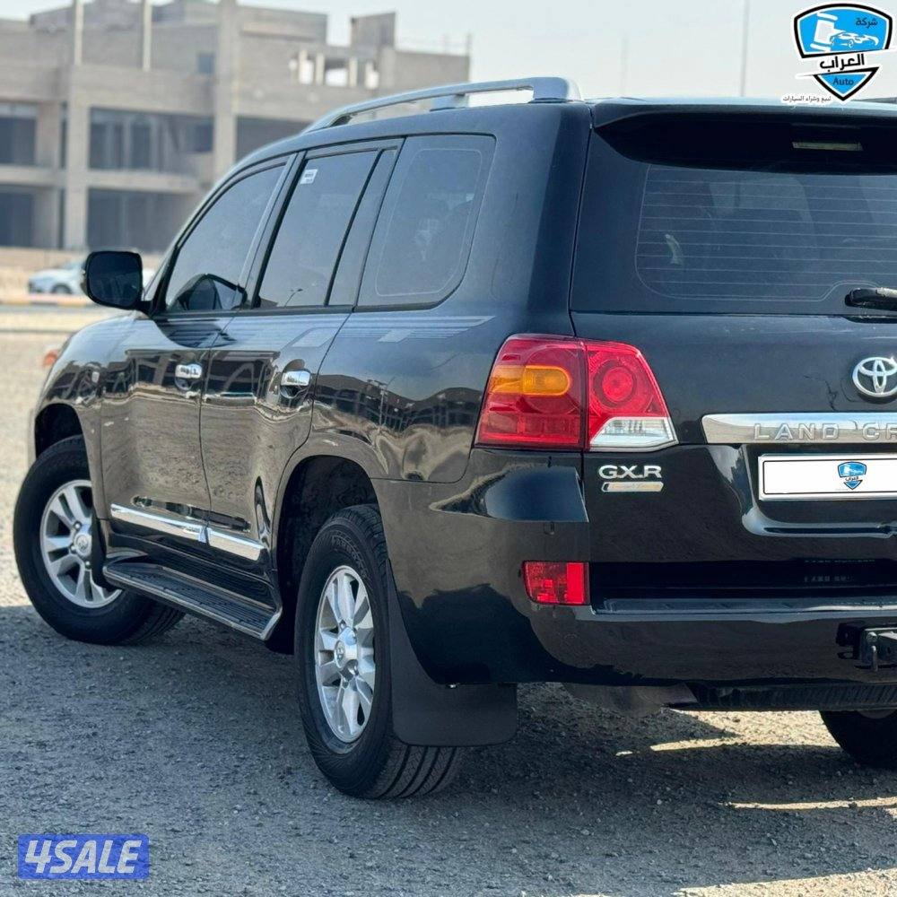 لاندكروزر GXR  201011