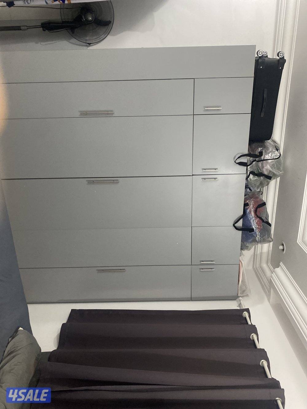 كبت لتخزين الملابس ٣ امتار رصاصي1