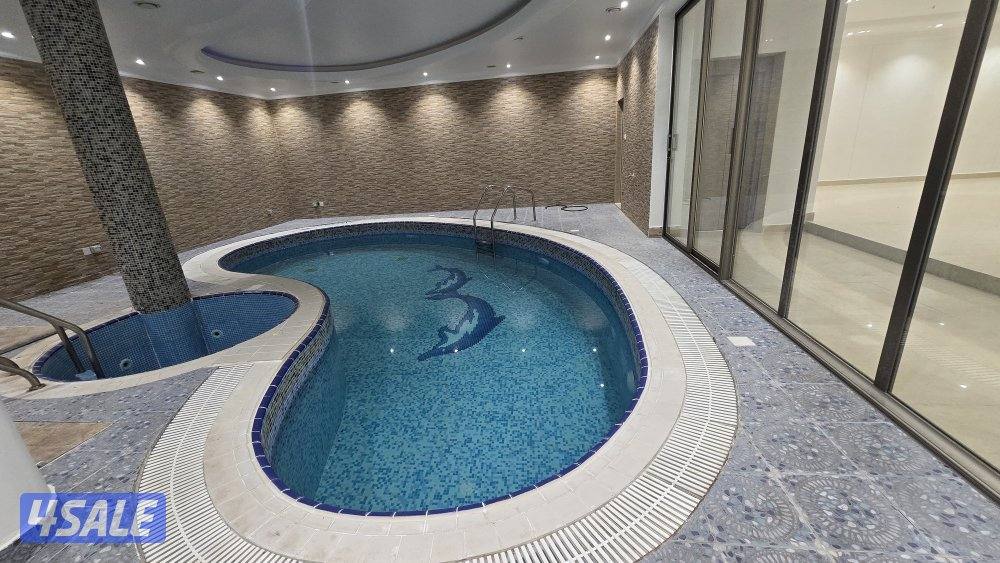 بيت كامل للإيجار مع حمام سباحة وجاكوزي وسرداب واسع0