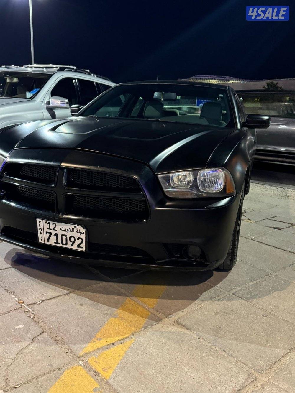 للبيع دودج شارجر 20131