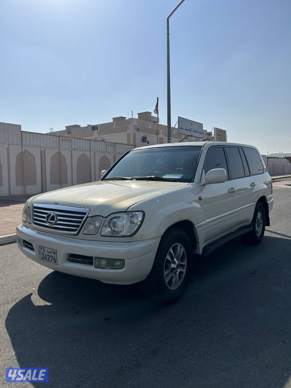 جيب لكزس lx470 ابيض شرط شاصي جيد الموتر شغال تواير جديده4