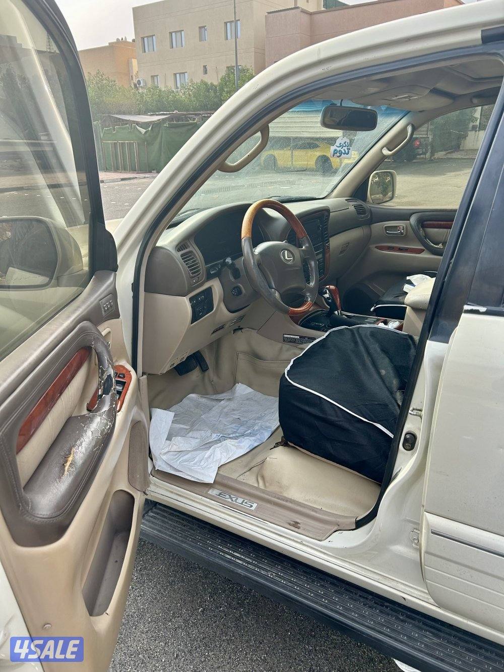 جيب لكزس lx470 ابيض شرط شاصي جيد الموتر شغال تواير جديده9