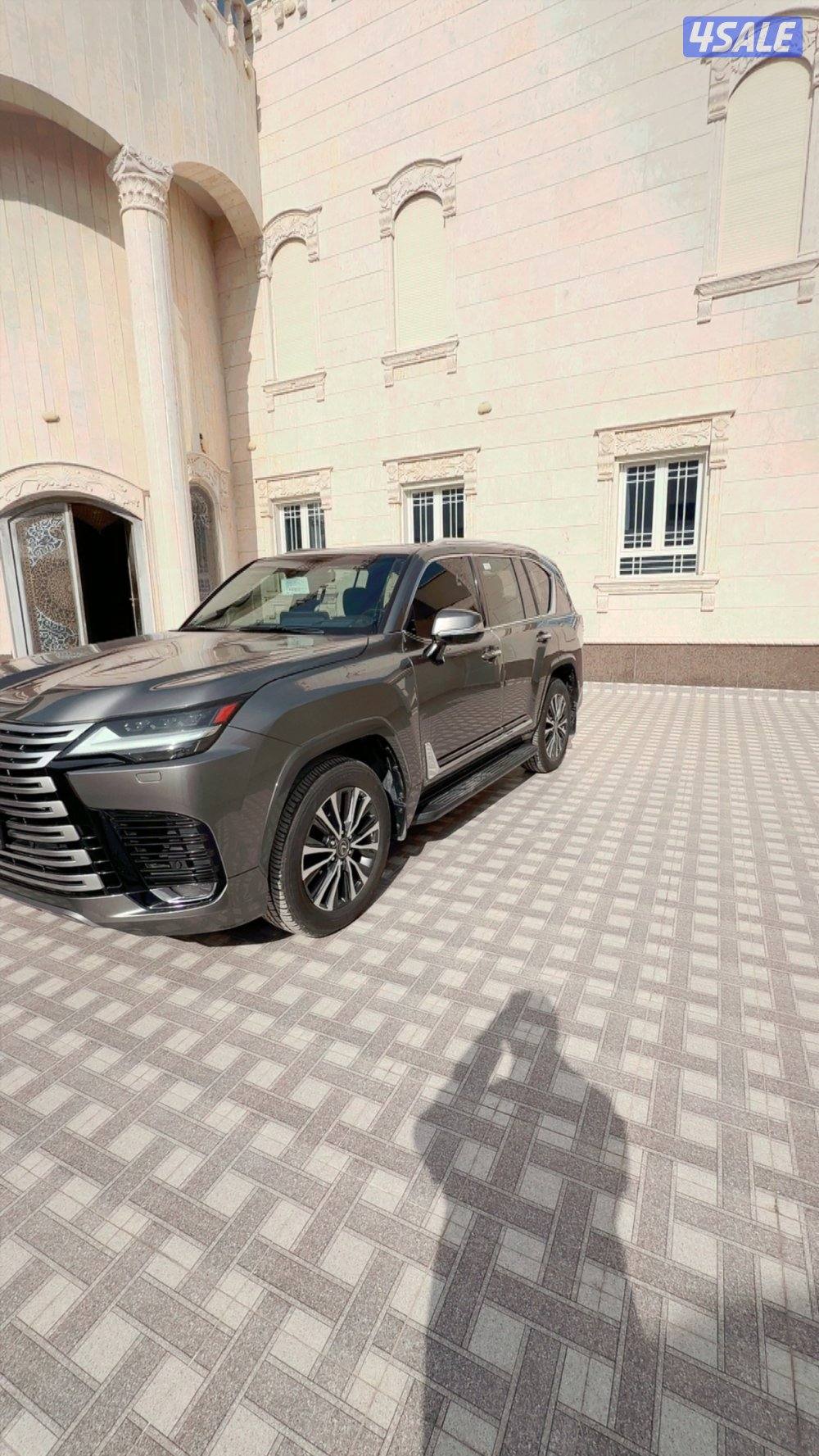 للبيع لكزس 2024 درجه اولى1