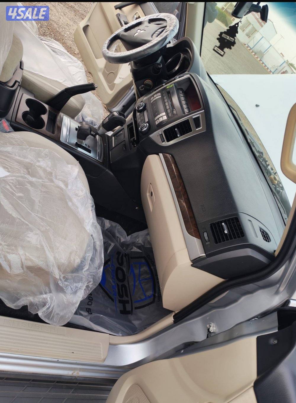 للبيع باجيرو 20182