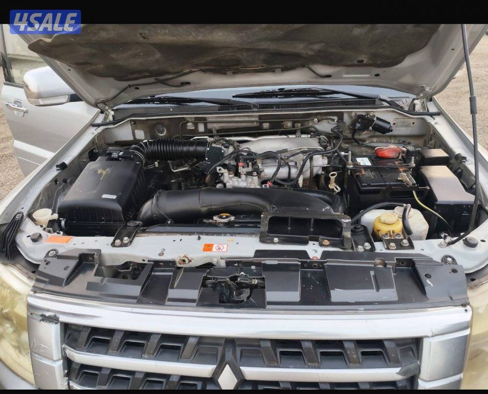 للبيع باجيرو 20184