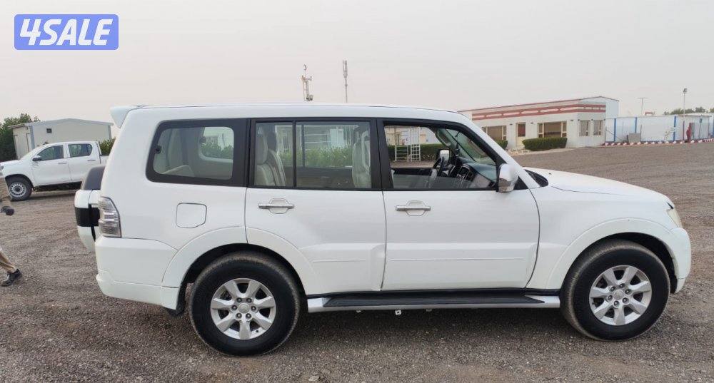 للبيع باجيرو 20183