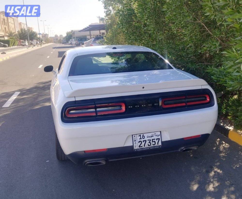 للبيع تشالنجر ٦ سلندر3