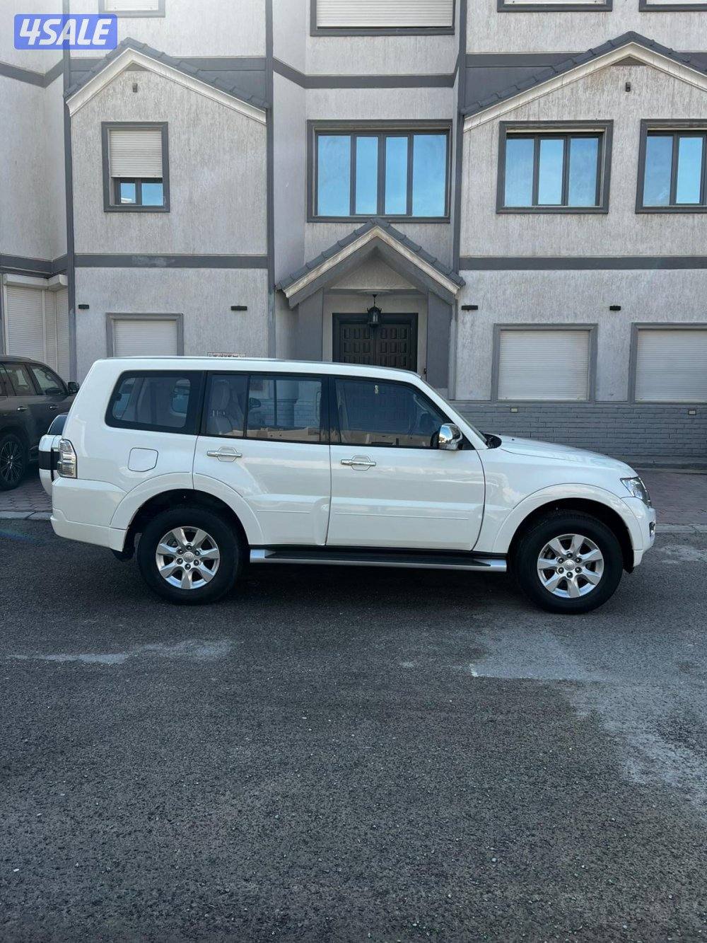 باجيرو 2022 صبغ وكاله4