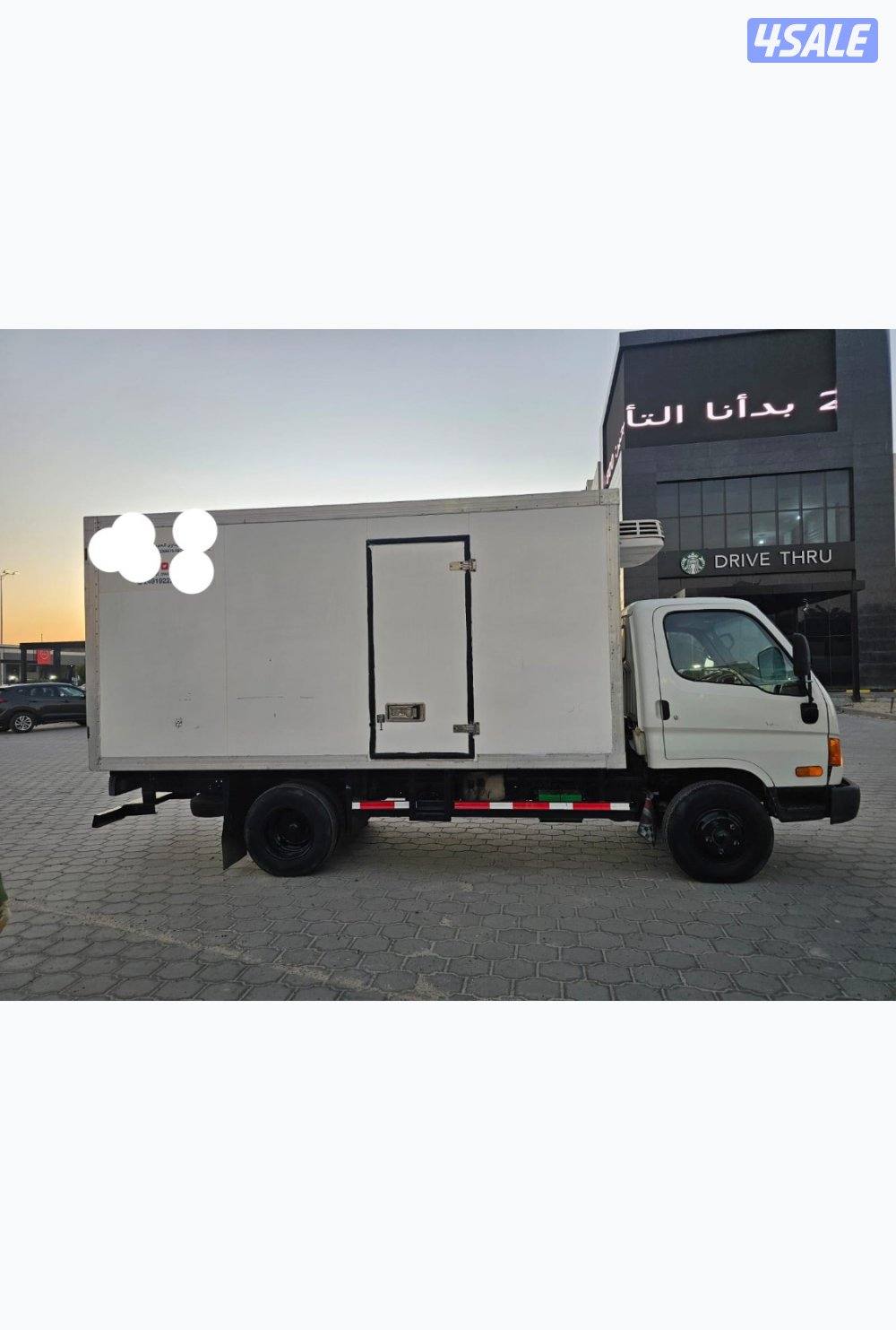 هاف لوري. 2011 ثلاجه. شغاله. تامين صحي. سنه1