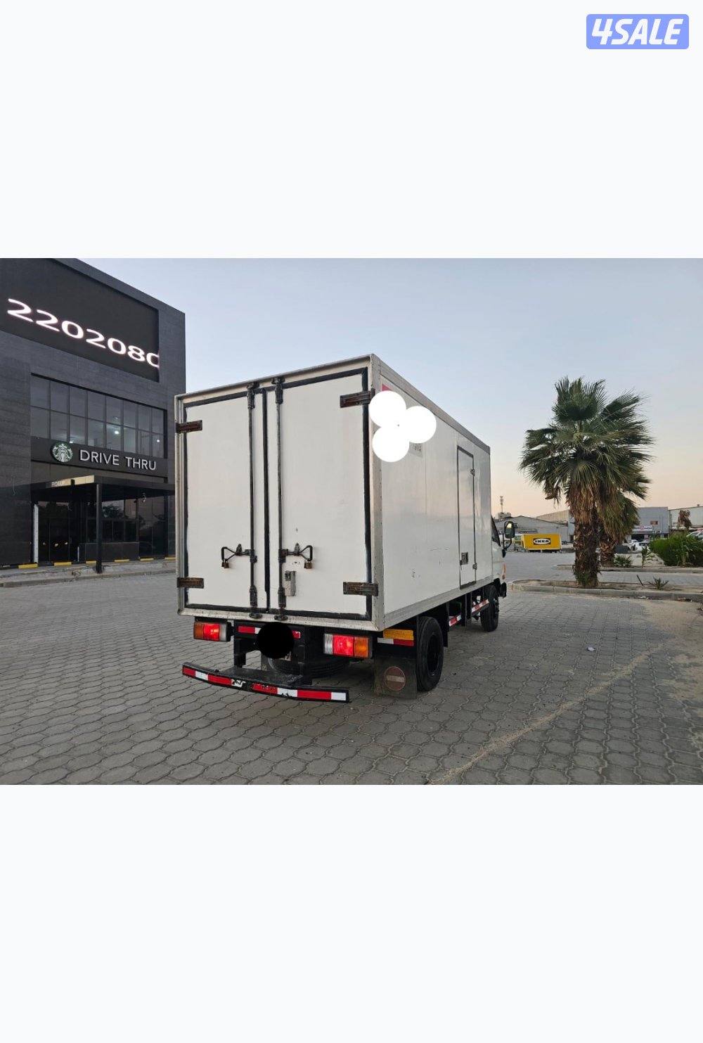 هاف لوري. 2011 ثلاجه. شغاله. تامين صحي. سنه9