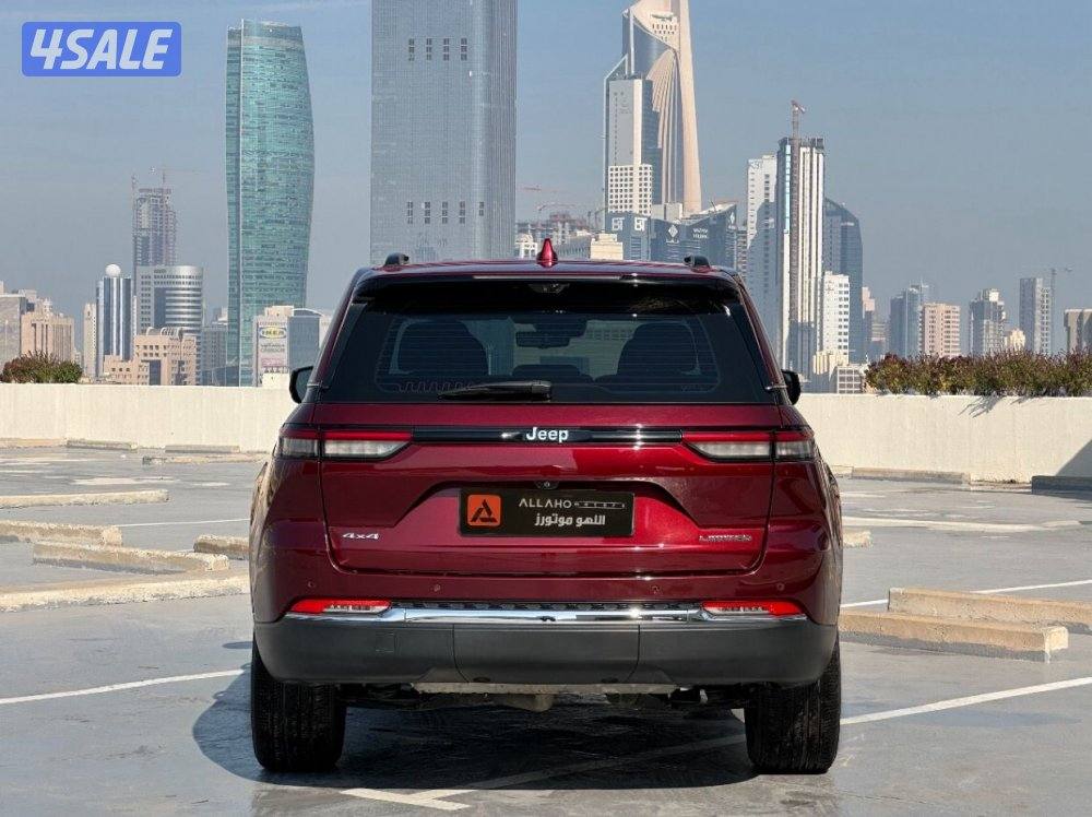 قراند شيروكيLIMITED V6 موديل2022 عداد31الف وارد الملا تحت الكفاله3