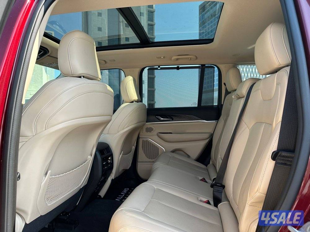 قراند شيروكيLIMITED V6 موديل2022 عداد31الف وارد الملا تحت الكفاله7