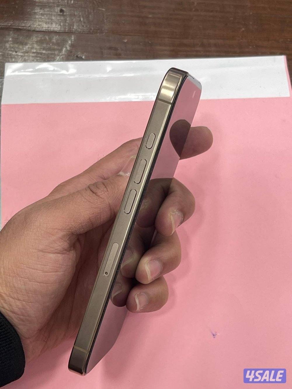 IPHONE 16Pro 
86% Battery 🔋 
Very good condition 
Like New 
With box3