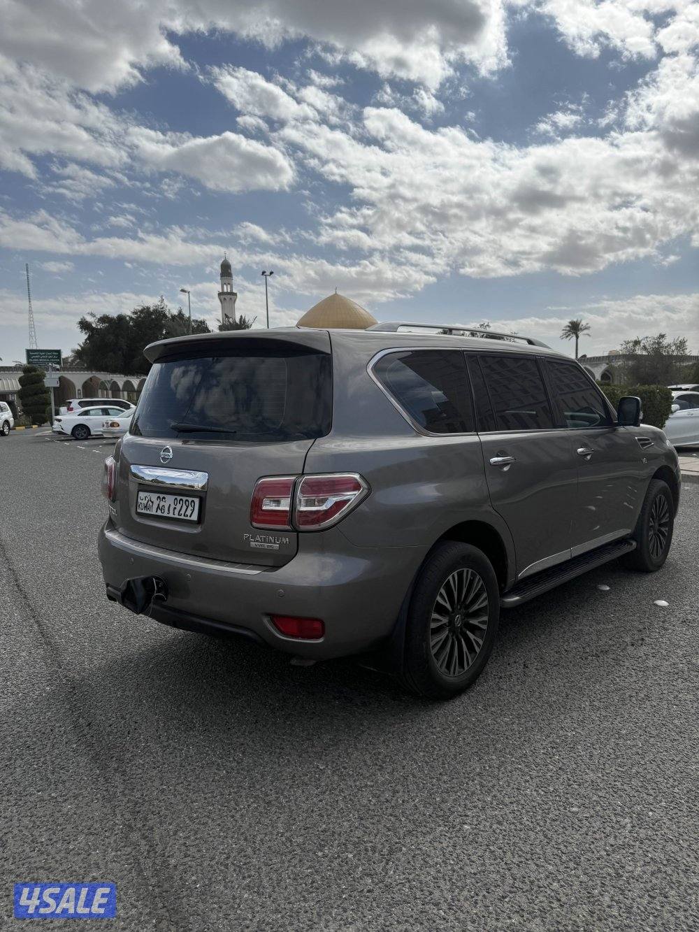 باترول 2016 سيتي اعلى درجه من داخل تان ماشي ١٧٠ فقط3