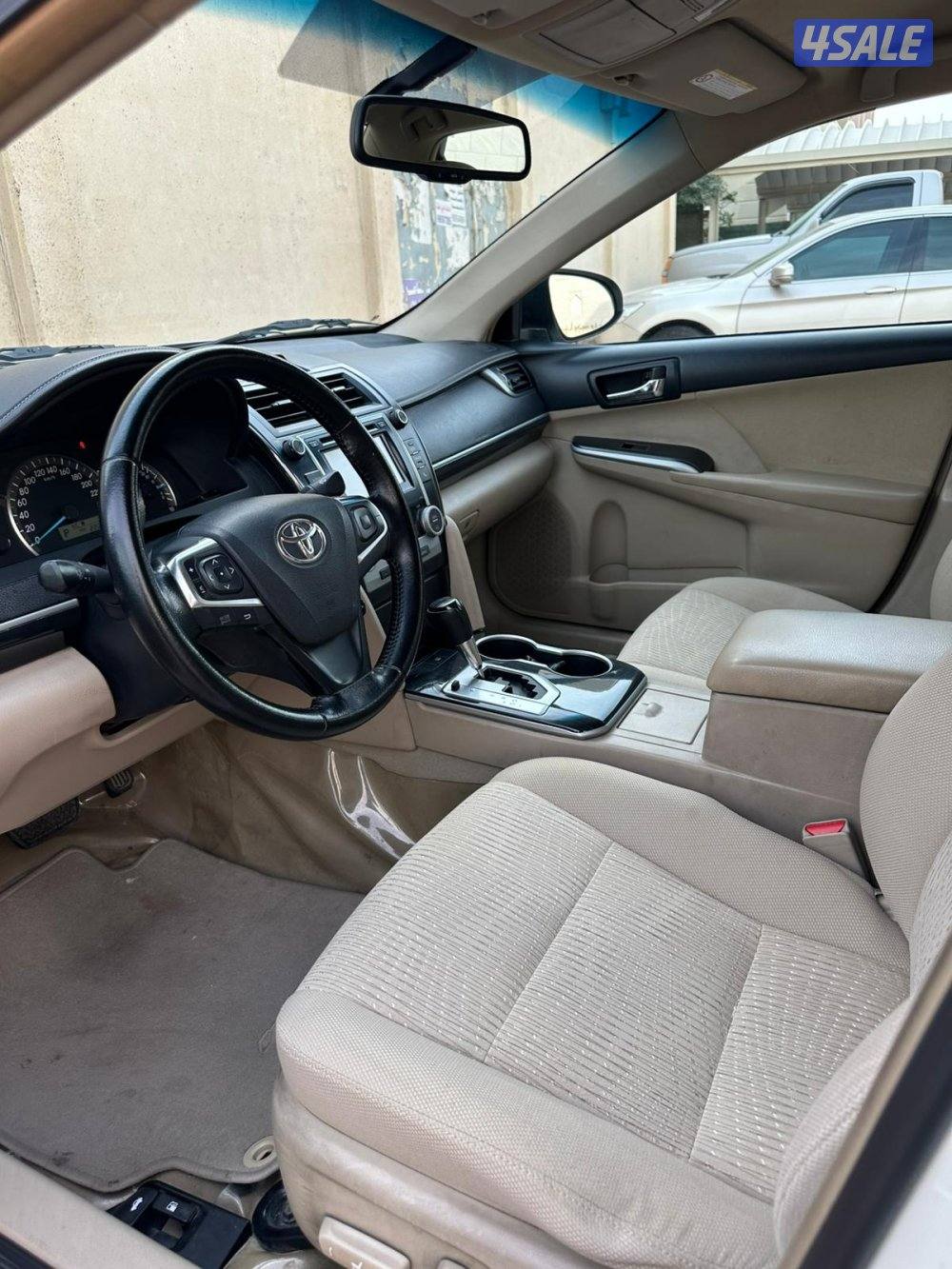 للبيع كامري 2016 بحاله الوكاله4