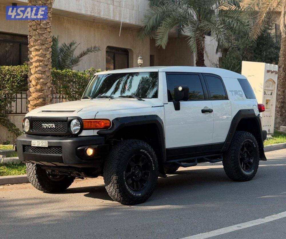 للبيع FJ TRD موديل 2015 وارد الساير0