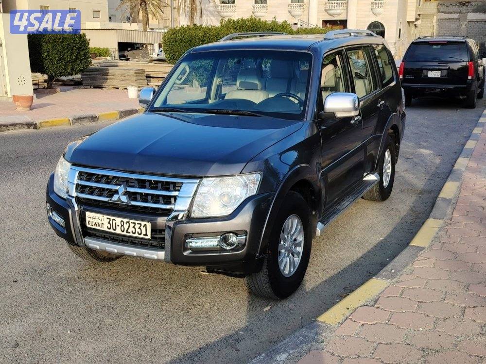 جيب باجيرو بحالة ممتازة0