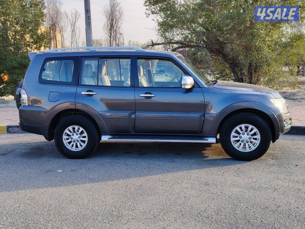 جيب باجيرو بحالة ممتازة1