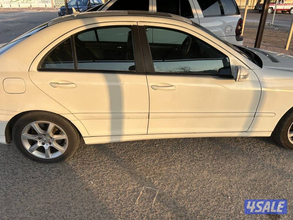 مرسيدس c280 بيعة سريعة بداعي السفر عداد 145 بسعر مغري4