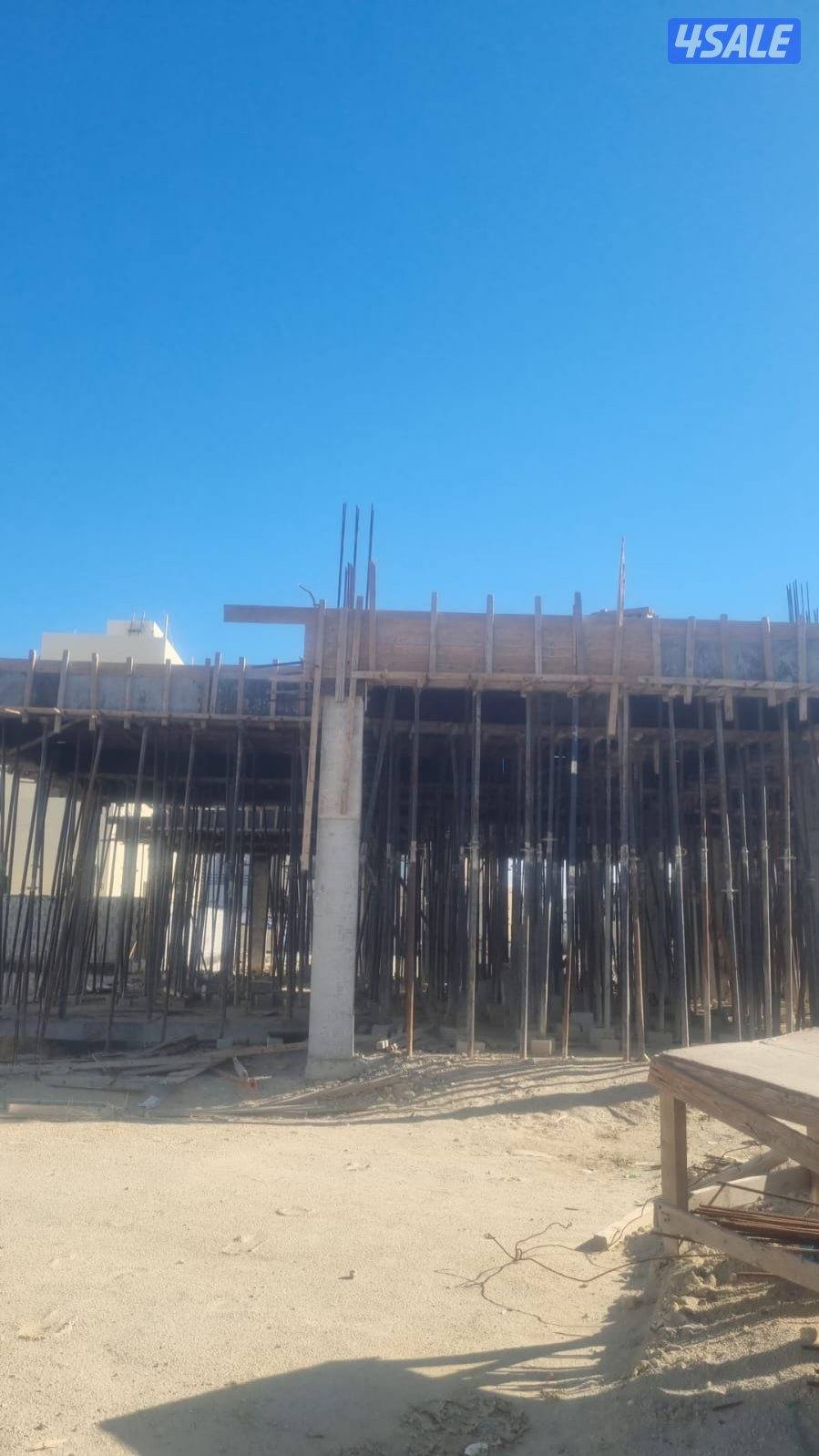 للبيع بيت في توسعة الوفرة مساحة ٦٠٠م  شارع واحد على العظم0