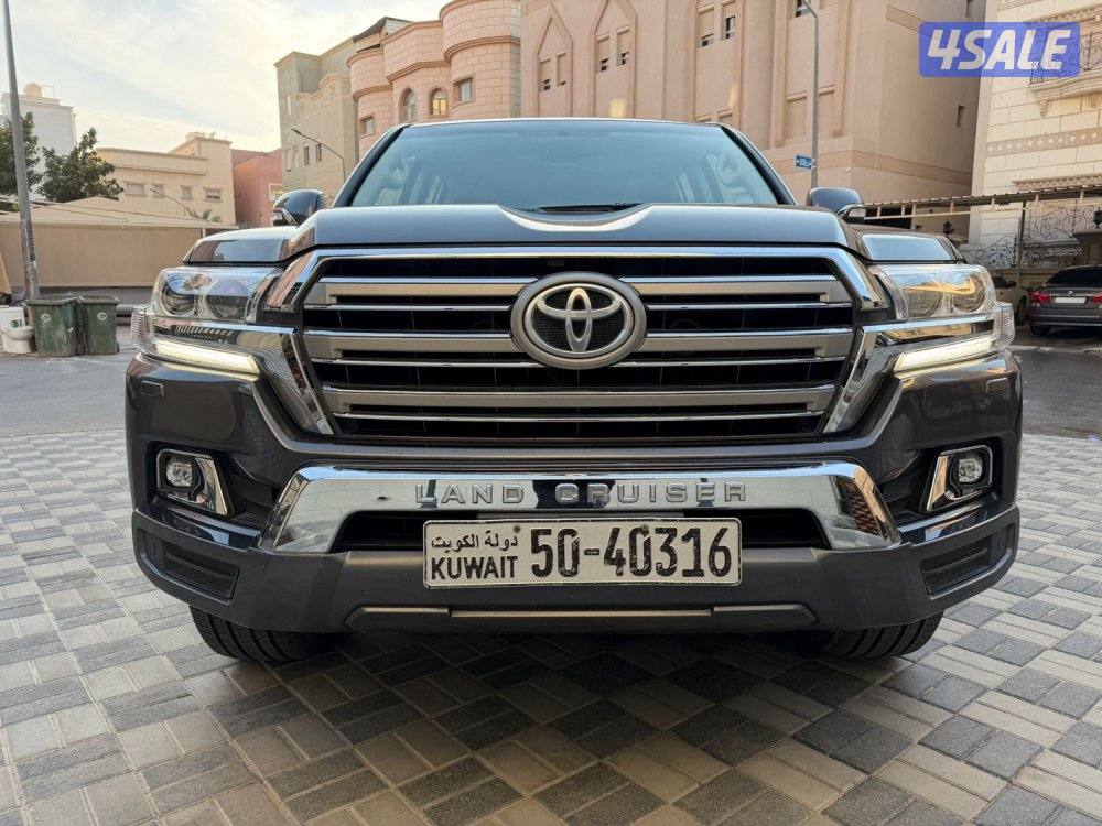 للبيع لاندكروزر 20183