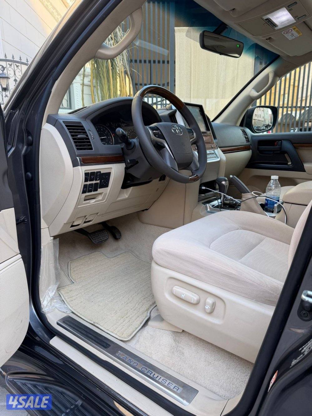 للبيع لاندكروزر 20185