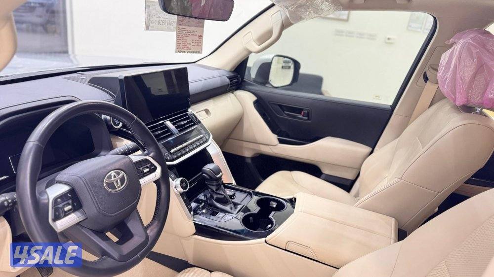 للبيع تويوتا لاندكروس GXR 4K بدون تيربو موديل 20254