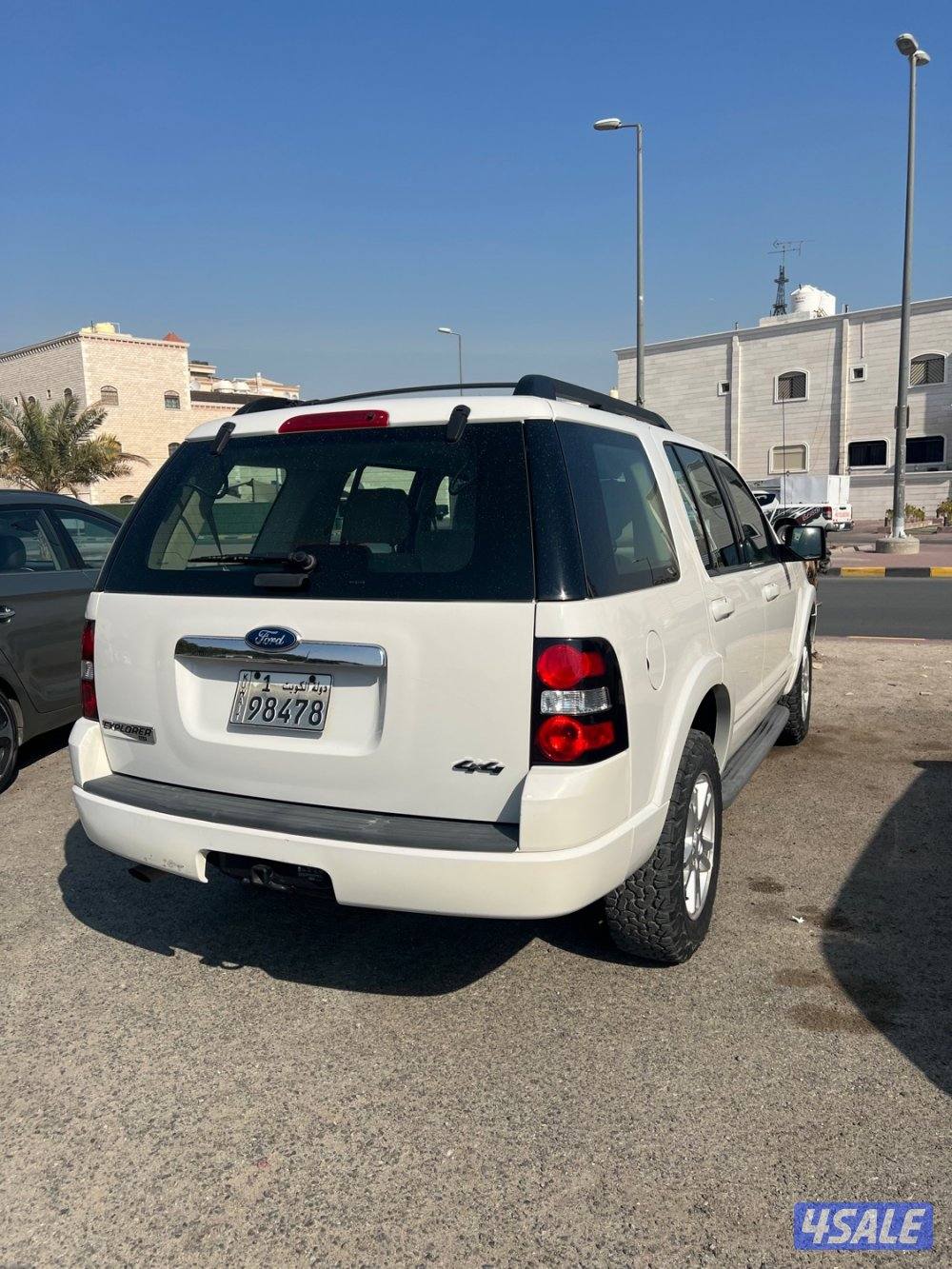 للبيع جيب اكسبلورر نظيف7