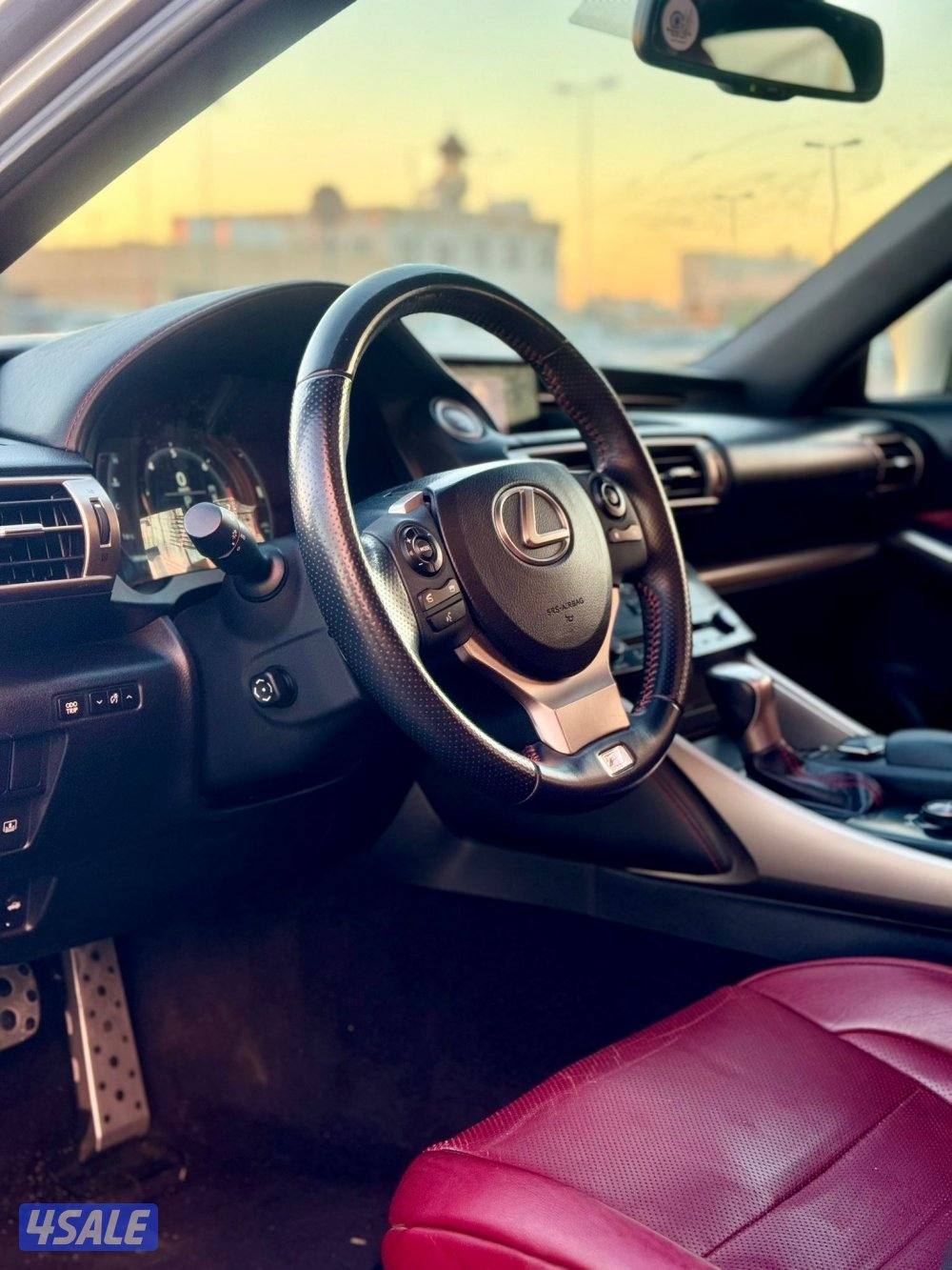 لكزس IS 350 اف سبورت4