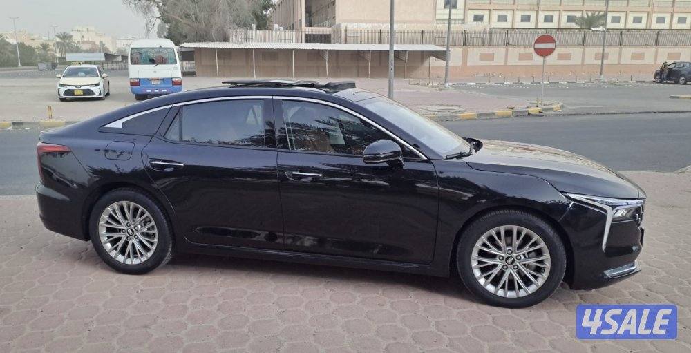 بيستون B70 20252