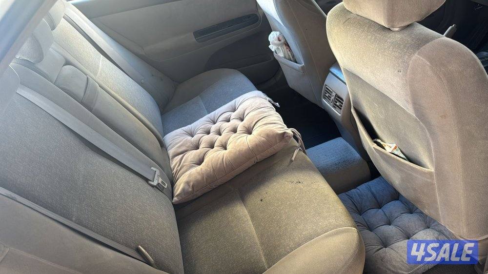 للبيع سيارتين bmw 528 موديل 2007 وكامري موديل 2006 ،6