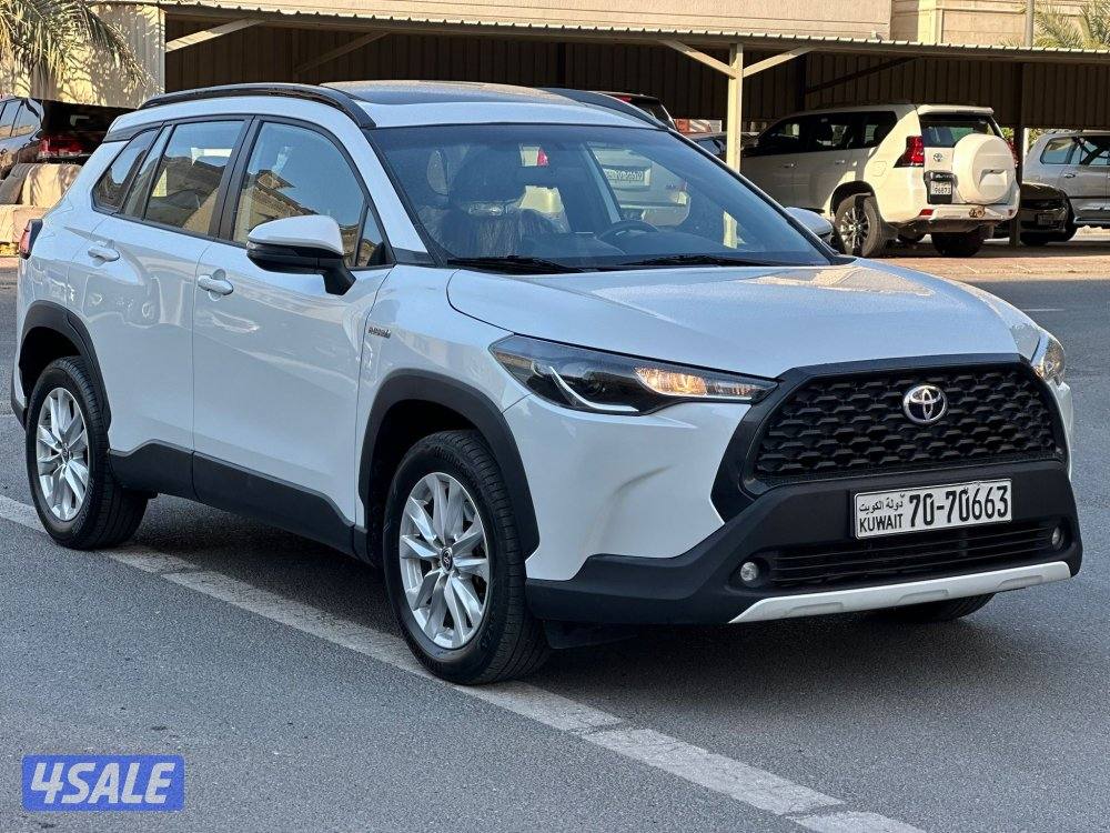 كورلا كرو٢٣ هايبرد1