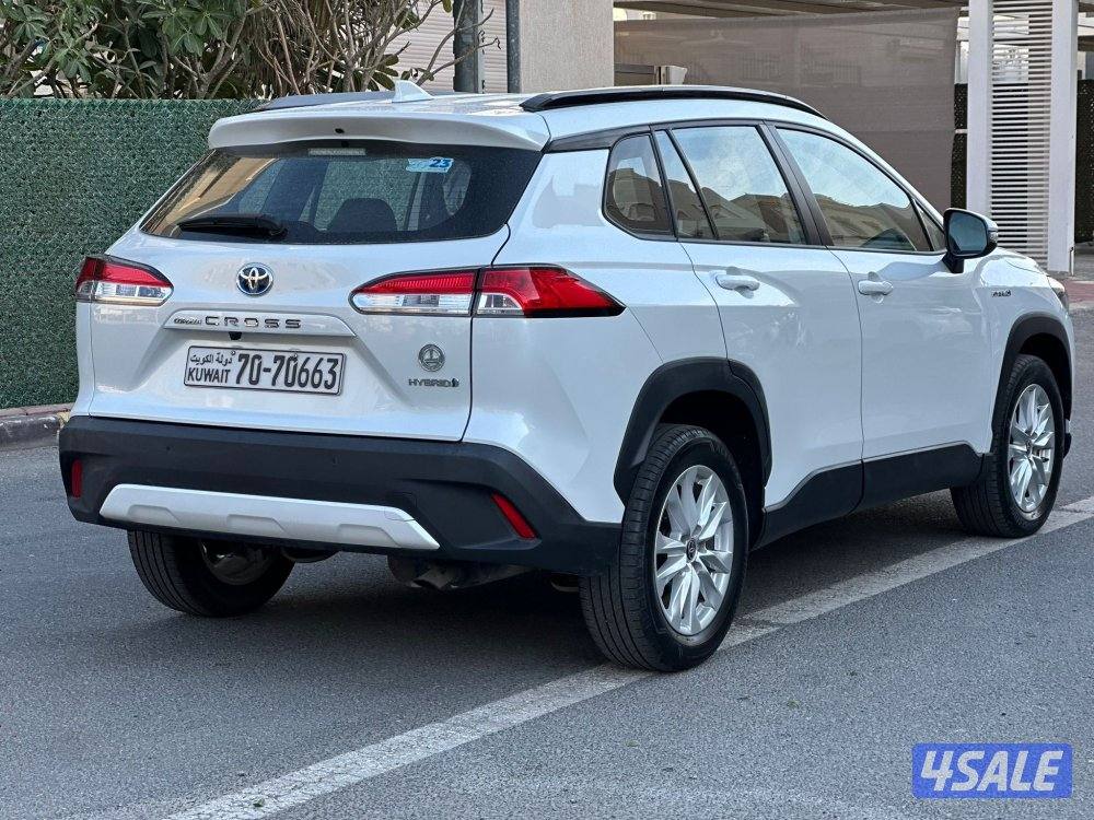 كورلا كرو٢٣ هايبرد3