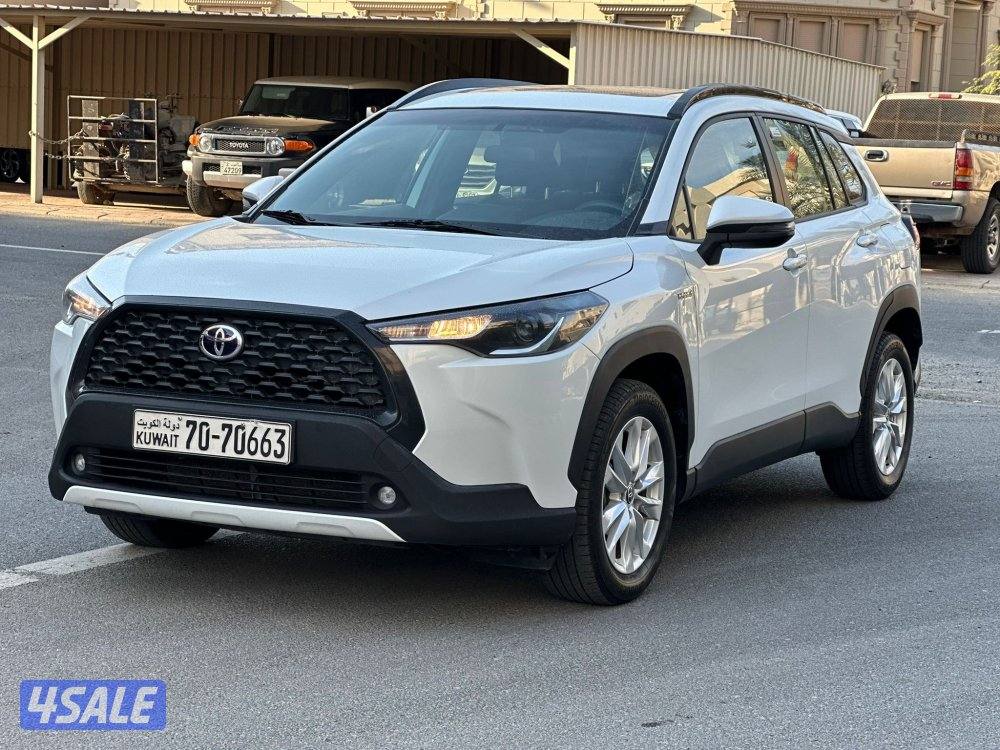 كورلا كرو٢٣ هايبرد2