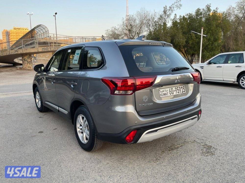 للبيع ميتسوبيشي اوتلاندر ٢٠٢٢ وارد الوكالة3