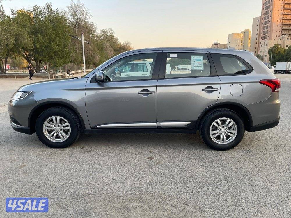 للبيع ميتسوبيشي اوتلاندر ٢٠٢٢ وارد الوكالة4