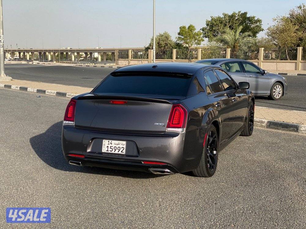 للبيع كرايزلر2