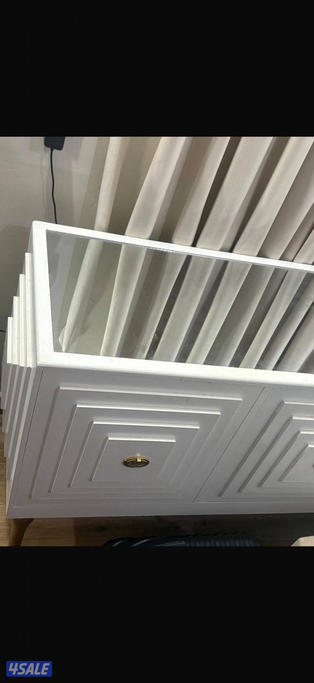 طاوله مستعمل نظيف2