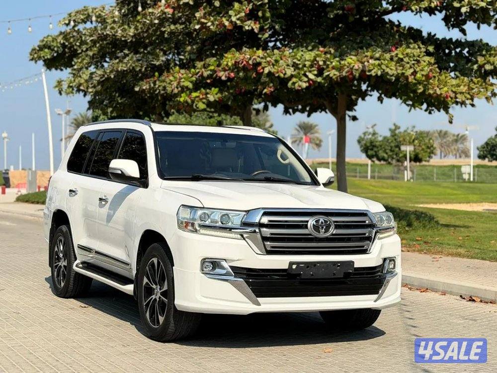 تويوتا لاندكروزر2017 وكاله البحرين GXR v8 اقرا الاعلان جيد من فضلك0