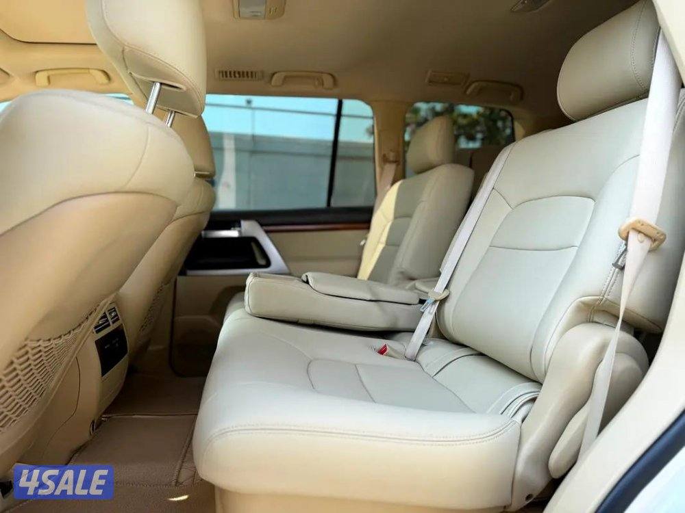 تويوتا لاندكروزر2017 وكاله البحرين GXR v8 اقرا الاعلان جيد من فضلك3