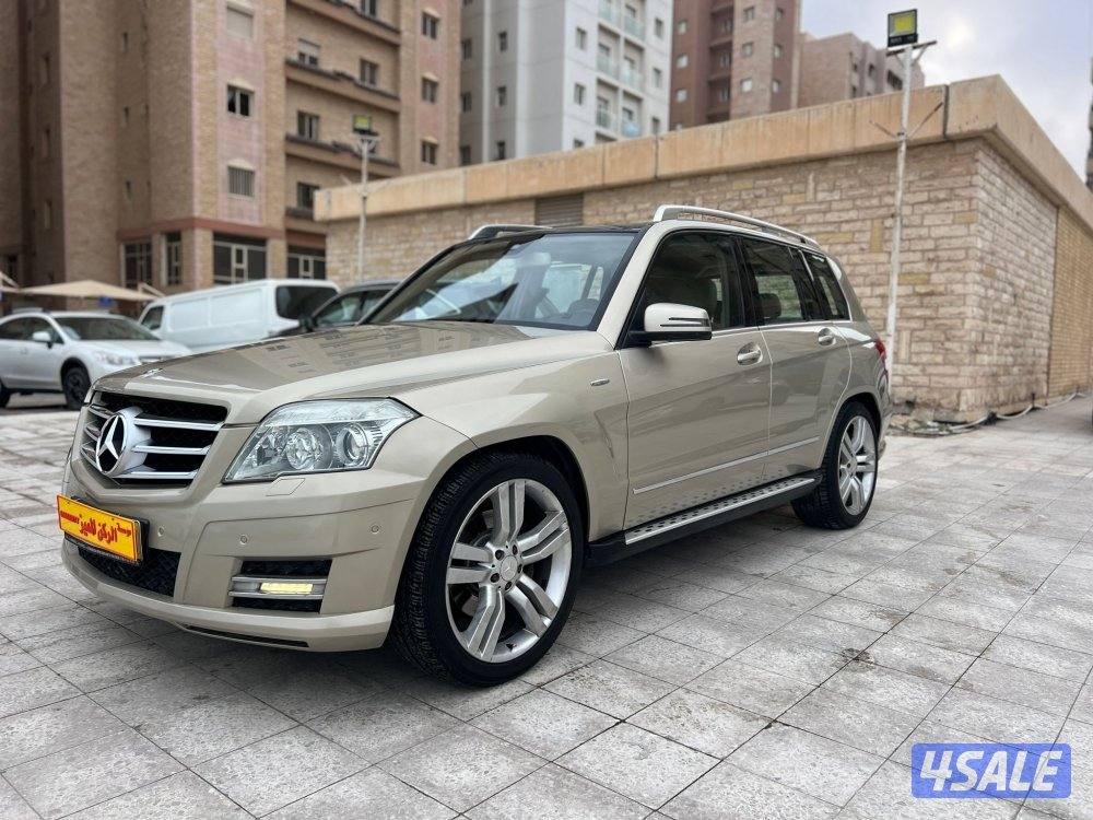 مرسيدس 2011 GLK بحاله ممتازه صبغ الوكاله شرط الفحص0