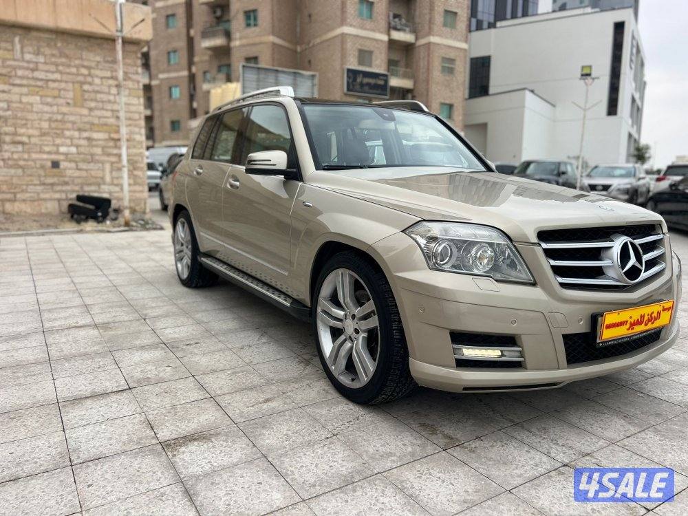 مرسيدس 2011 GLK بحاله ممتازه صبغ الوكاله شرط الفحص2