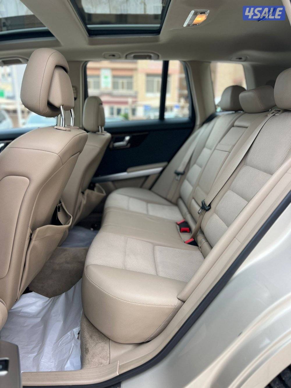 مرسيدس 2011 GLK بحاله ممتازه صبغ الوكاله شرط الفحص8