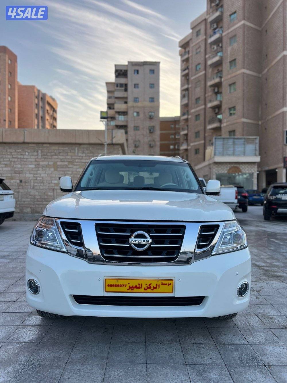 باترول 2013 SE بحاله ممتازه كامل المواصفات شرط الفحص1